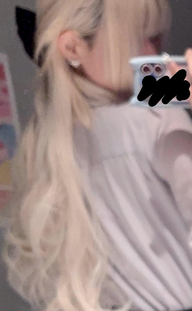 ローラ 49