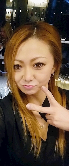 プロフィール写真1・代表　辻　美幸｜Voyage・ヴォヤージュ - 長崎市・思案橋のスナック