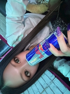 プロフィール写真2・孋艶💜-咲花-𝑳ドリ𝐦𝐞𝐢𝐬𝐭𝐞𝐫🍺✨｜咲花・ショウカ - 木屋町のガールズバー