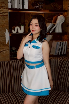 プロフィール写真2・はる｜NAVY's BAR・ネイビーズバー - 桜木町のガールズバー