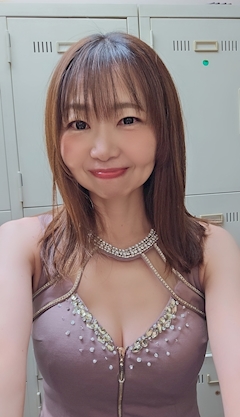 プロフィール写真6・白石 杏｜美魔女CLUB みしゅらん・ミシュラン - 刈谷の熟女パブ/熟女キャバクラ