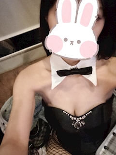 もふバニー「出勤🖤」