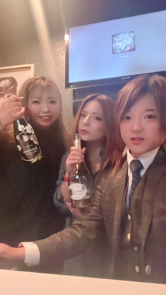 芹沢みなみ「いーぶるーむ」