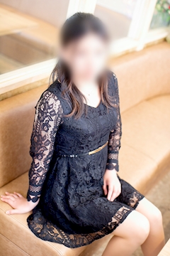 プロフィール写真3・しほ｜CLUB 菜の花・ナノハナ - 四国中央市のキャバクラ