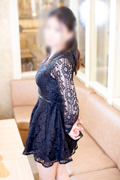 プロフィール写真2・しほ｜CLUB 菜の花・ナノハナ - 四国中央市のキャバクラ