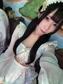 やや