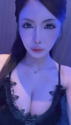 プロフィール写真3・りり｜Club LUXOR・ルクソール - 上野のキャバクラ