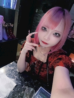 プロフィール写真1・すたん｜エビバデビル・エビバデビル - 赤羽のコンカフェ