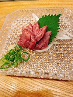 つき