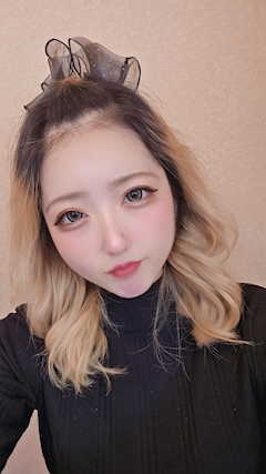 プロフィール写真3・リカ|Girls Bar VINGT-HUIT・ヴァンチュイット - 北千住のガールズバー