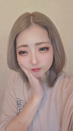 プロフィール写真2・リカ|Girls Bar VINGT-HUIT・ヴァンチュイット - 北千住のガールズバー