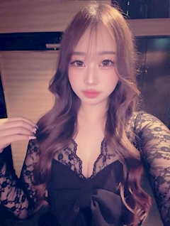 プロフィール写真2・めい｜梅田 キャバクラ・ヤミー