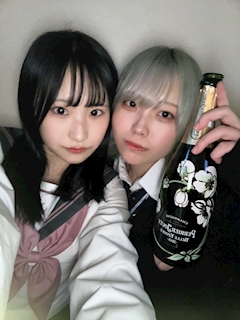 スタッフ「制服イベントを開催します‼️」