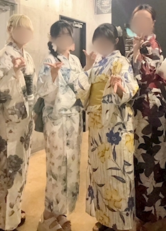 スタッフ「制服イベントを開催します‼️」