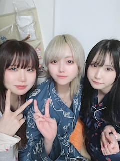 スタッフ「制服イベントを開催します‼️」