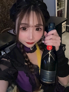 プロフィール写真1・いくら|キミとなら堕ちてもいい・キミトナラオチテモイイ - 新宿三丁目のコンカフェ