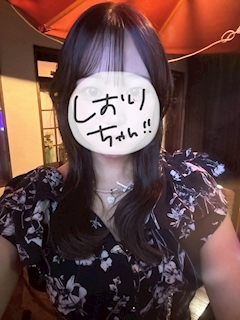 プロフィール写真1・しおり🎀 ໒꒱·【Resort Table】|Bar Resort Table・リゾートテーブル - 木屋町のガールズバー