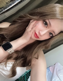 妃咲しあ
