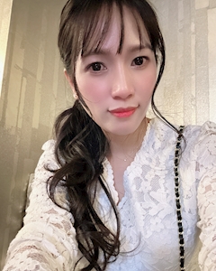 プロフィール写真3・大矢あきな｜RikaLicious Lounge・リカリシャスラウンジ - 名古屋 錦のインターナショナルパブ