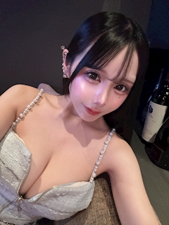 プロフィール写真2・うらら|調布 オブロングラウンジ