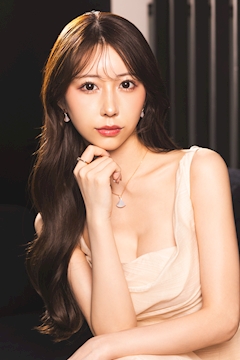 プロフィール写真15・皇 ゆりの｜BARCELONA 桃李・トウリ - すすきののニュークラブ（キャバクラ）