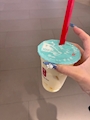 女の子