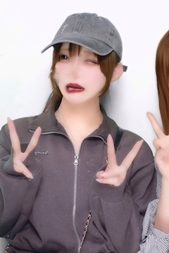さらら「やすみあけ‼️」