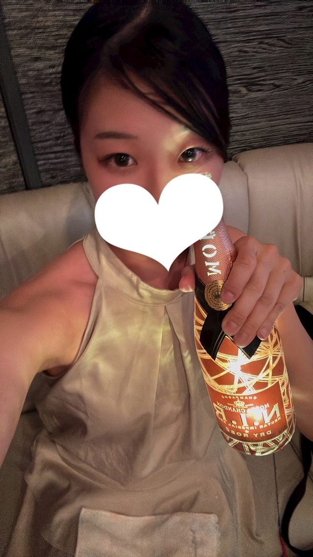 文月 るな Senten's