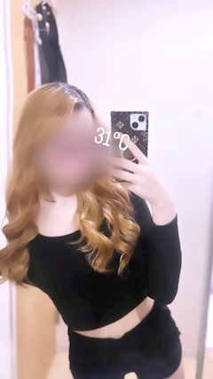 プロフィール写真1・めい｜girls bar クレヨン - 笹塚のガールズバー