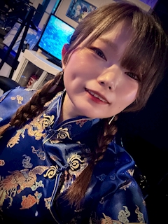プロフィール写真1・いずみ｜ma che'rie・マシェリ - 梅田のガールズバー