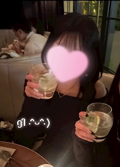 プロフィール写真2・もも🍑｜GIRLS BAR Y・ワイ - 中目黒のガールズバー