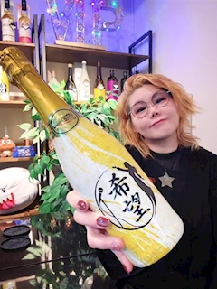 プロフィール写真1・まき｜カラオケスナックバー希望・キボウ - 新橋のパブ/スナック
