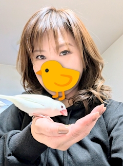 プロフィール写真8・しおり💜神戸昼スナック｜昼スナック サラヴォーン - 神戸三宮のスナック
