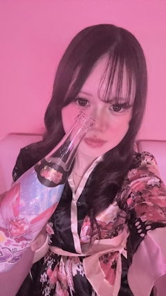 プロフィール写真2・もも｜あくもも - 天満のガールズバー