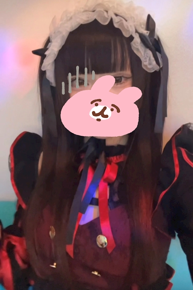 りんご 黒猫と月