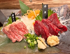 まや