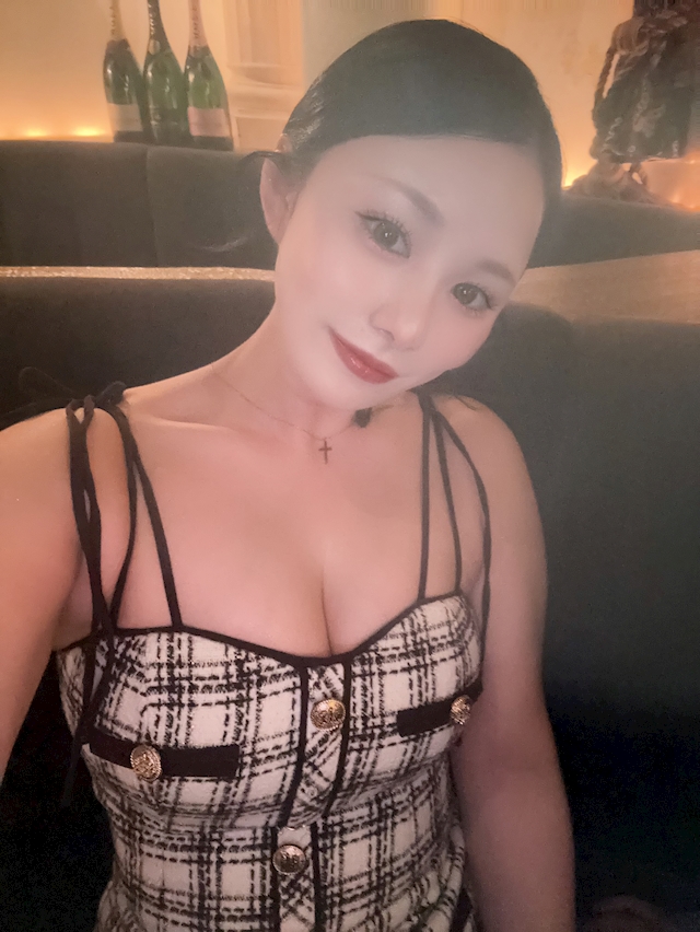 プロフィール写真4・村重さくら|