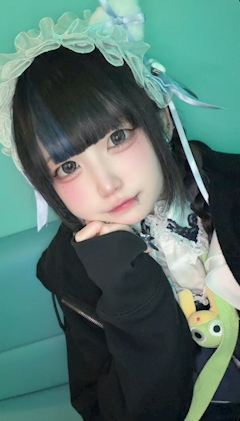プロフィール写真1・けろ💚みんもん十三｜MINTY MONSTER 十三・ミンティーモンスター - 十三のコンカフェ