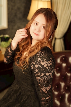 プロフィール写真1・市咲  愛｜FLASH・フラッシュ - すすきのスナック