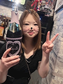 プロフィール写真1・ゆりあ｜LOUNGE Revie・レヴィ - 佐賀市・白山のキャバクラ