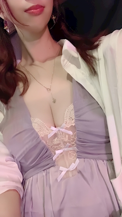 プロフィール写真1・🍑ℳ𝒪ℳ𝒪𝒞𝒜🍑｜CLUB GENESIS・クラブジェネシス - 聖蹟桜ヶ丘のキャバクラ