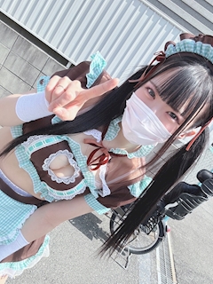【新人】ニナ「かわうそ🦦♡🦦♡🦦♡」
