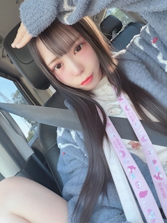 【新人】ニナ「おはよー☀️」