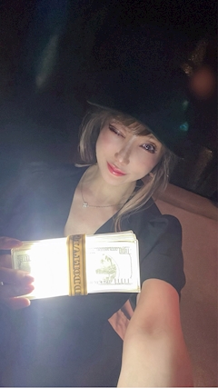 プロフィール写真11・月田綾乃|Lounge Mulan・ムーラン - 浅草橋の熟女パブ/熟女キャバクラ