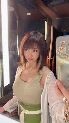 プロフィール写真7・月田綾乃|Lounge Mulan・ムーラン - 浅草橋の熟女パブ/熟女キャバクラ
