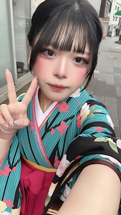 プロフィール写真6・もも|金山楽園・カナヤマラクエン - 名古屋 金山のガールズバー