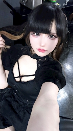 プロフィール写真2・りりす｜Cafe&Bar Black or White ・ブラックオアホワイト - 池袋東口のコンカフェ