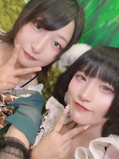 れん「出勤しています🥺✨」