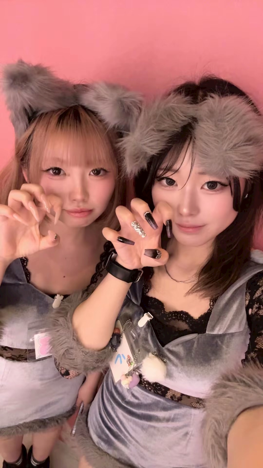 うみ🐺オオカミちゃんカフ..