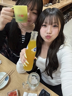 みい「まゆさんとサシ飲み🩵🩵」